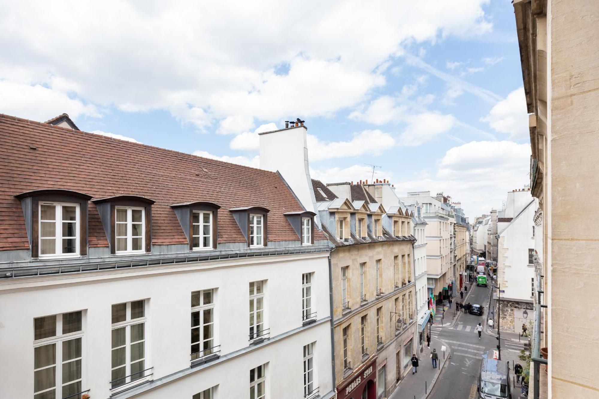 Apartment Tresor Du Marais Elegant De 110m2 Paris